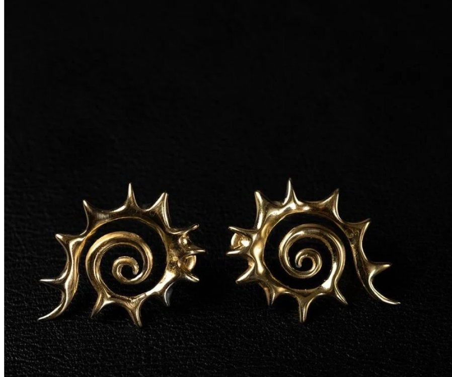 Gold Stud Earrings Guide