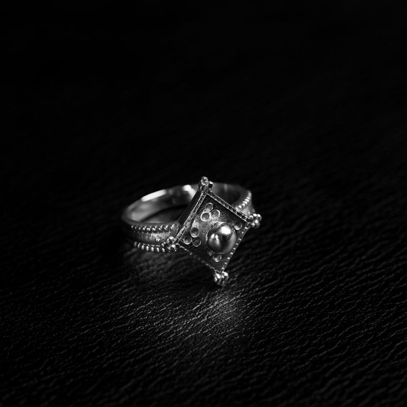 Product - NOIR KĀLA