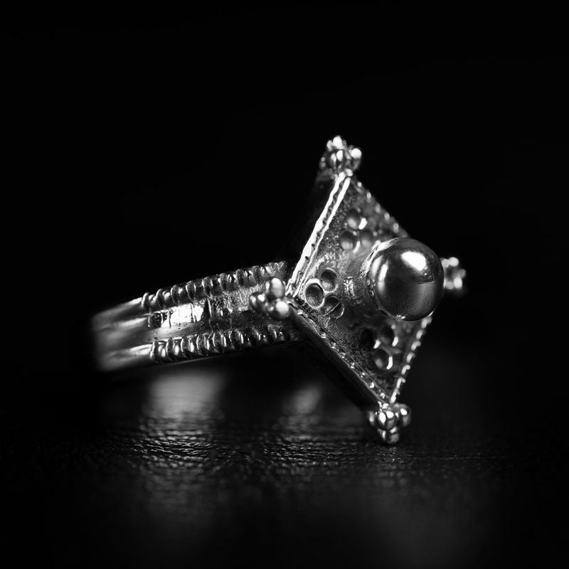 Product - NOIR KĀLA