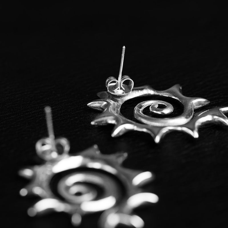 Product - NOIR KĀLA