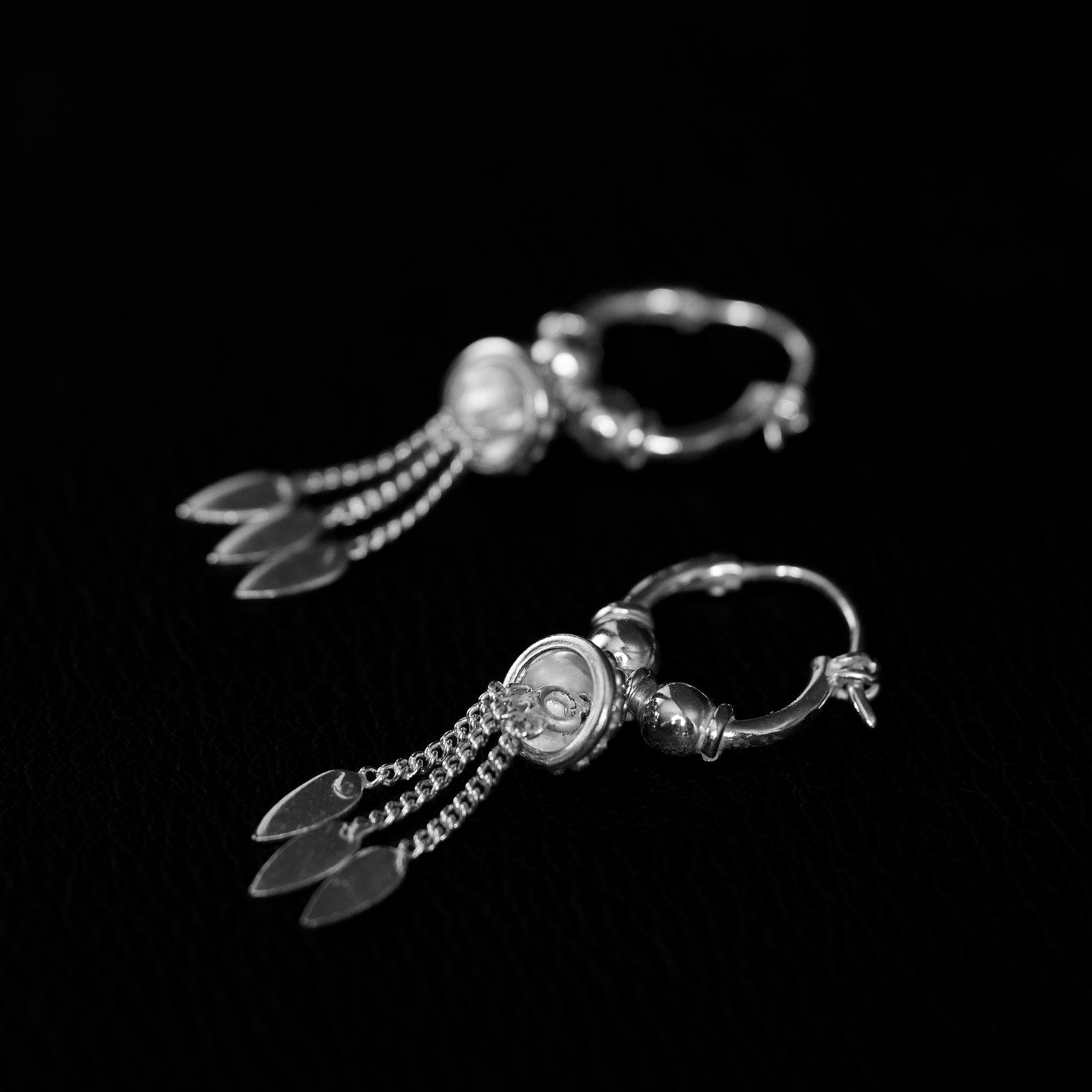 Ancient Future | Hoop Earrings – 925 Silver - NOIR KĀLA