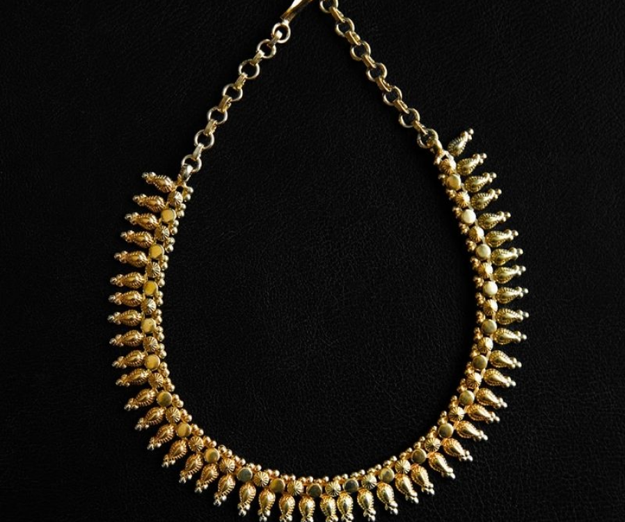 The Brass Necklace Guide: Material, Care, and What to Look For Before You Buy
