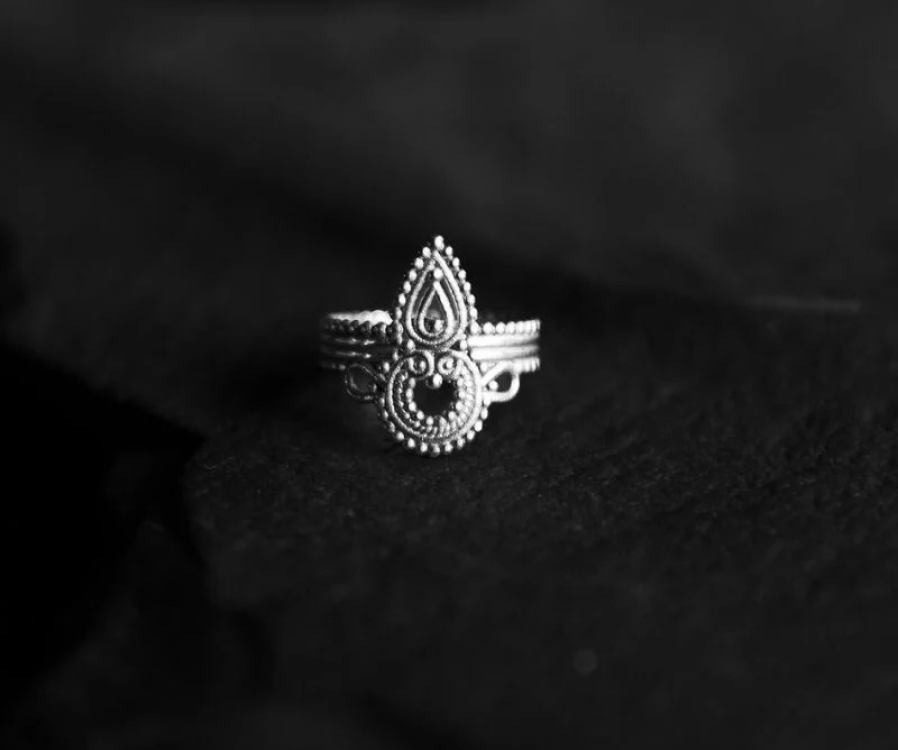What Is 925 Sterling Silver? The Complete Guide